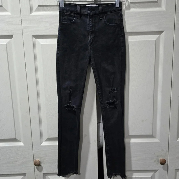 Abercrombie and Fitch 24 00R High Rise Super Skinny Ankle Distressed Black Jeans - Picture 4 of 11